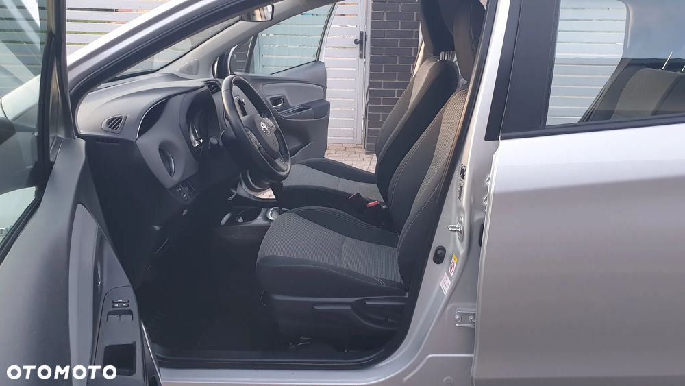 Toyota Yaris - 19