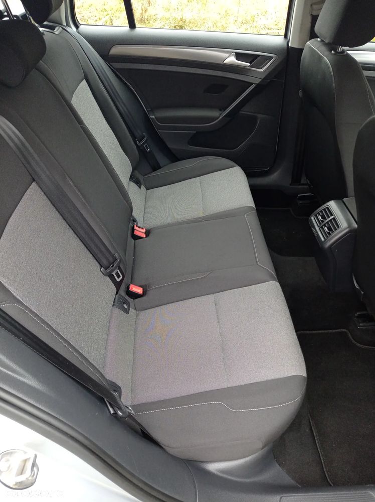 Volkswagen Golf VII 1.6 TDI BlueMotion Trendline - 14