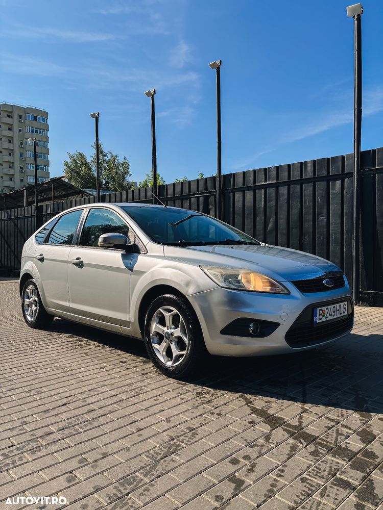 Ford Focus 1.6 Trend - 5