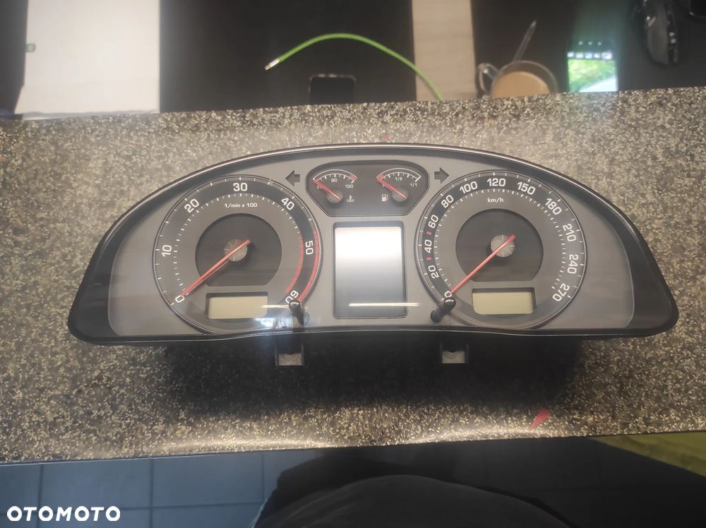 LICZNIK ZEGARY SKODA SUPERB 1 2.5 TDI 3U0920840A SPRAWNY GWARANCJA WYSYŁKA !!!