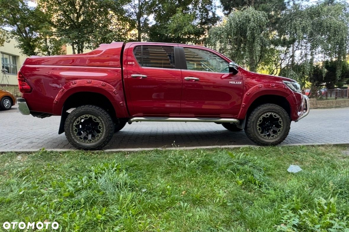 Toyota Hilux 2.4 D-4D Double Cab SR5 4x4 - 1