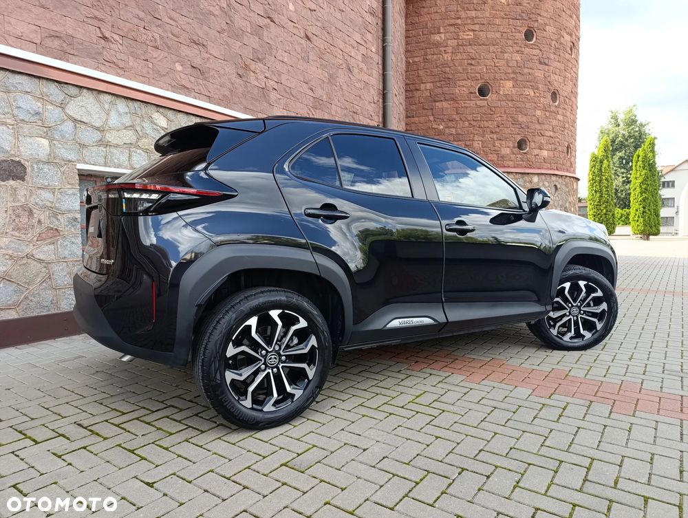 Toyota Yaris Cross Hybrid 1.5 Executive - 11