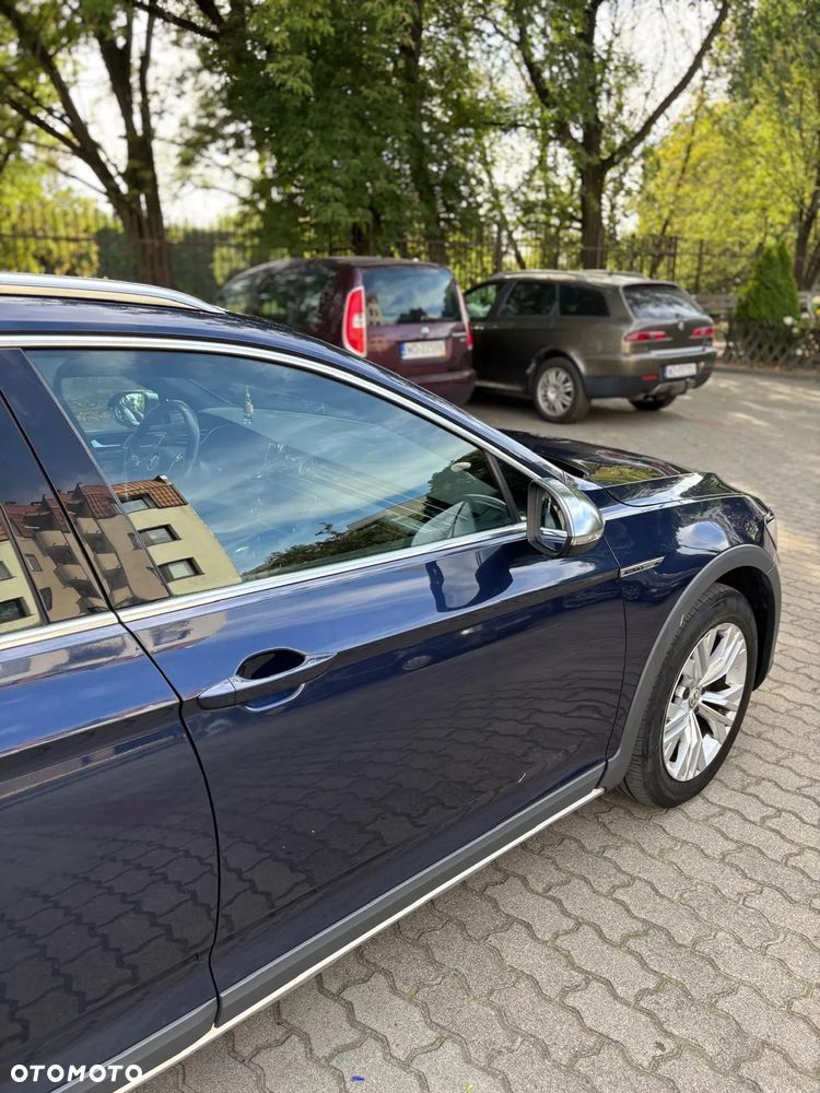 Volkswagen Passat Alltrack 2.0 TDI SCR 4Mot DSG - 12