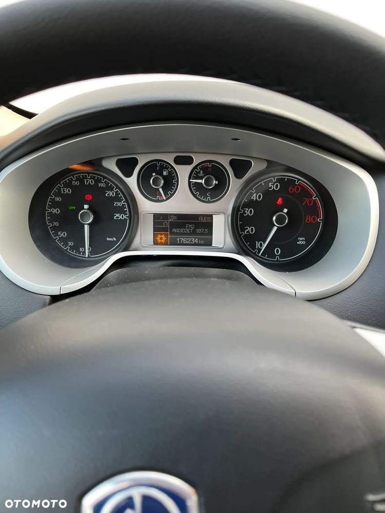 Lancia Delta 1.4 T-Jet Oro - 9