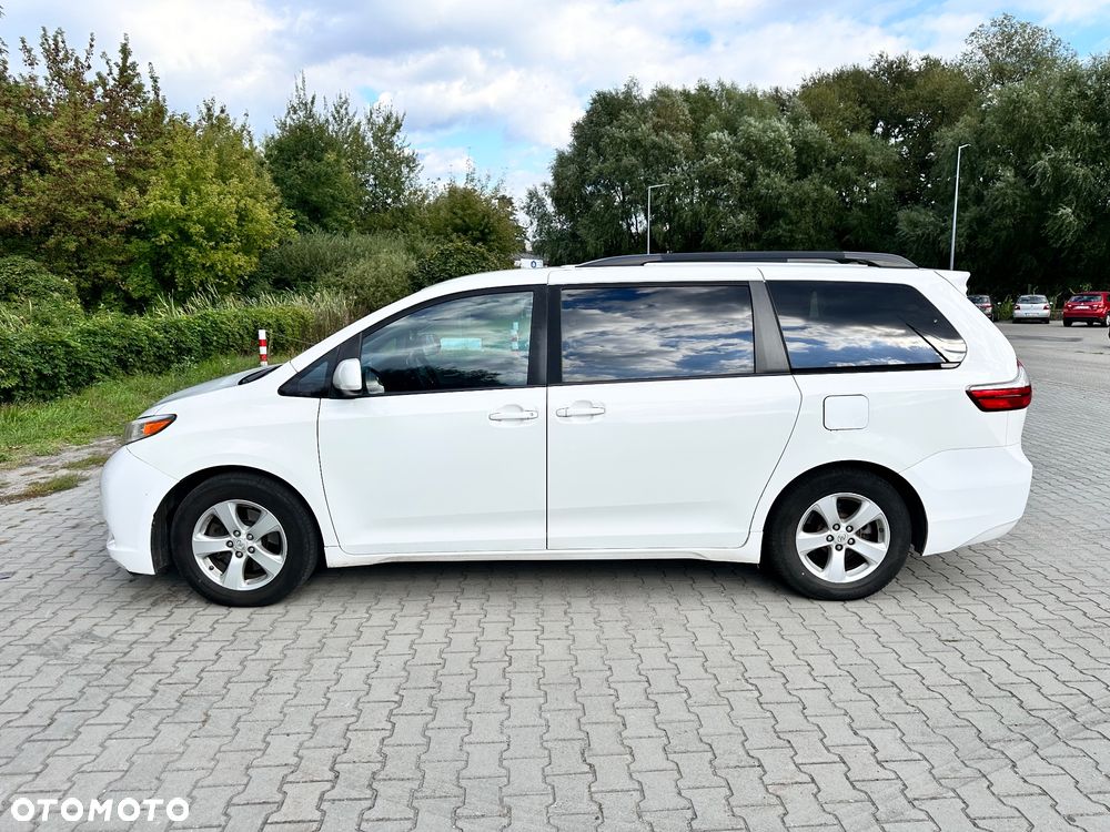 Toyota Sienna 3.5 V6 - 5