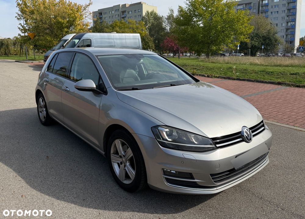 Volkswagen Golf 1.4 TSI BMT Comfortline - 24
