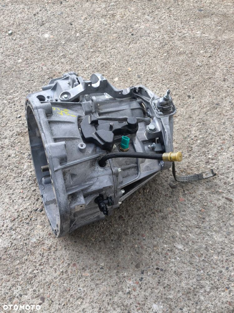 Skrzynia biegów Renault Trafic 2.0 320105040r PF6082 2019-2026 - 3