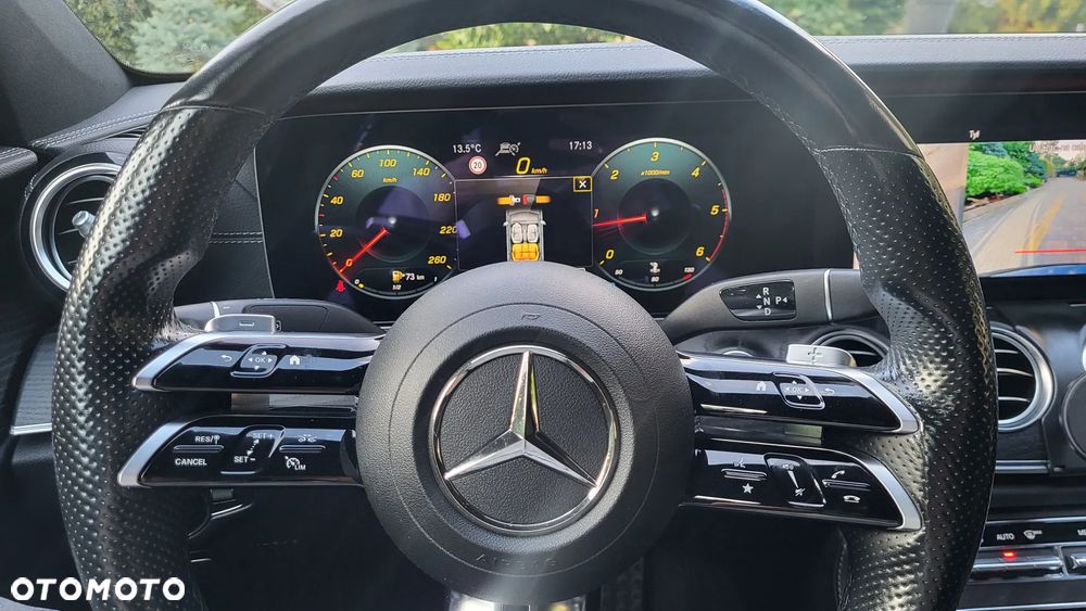 Mercedes-Benz Klasa E 220 d 4-Matic AMG - 11
