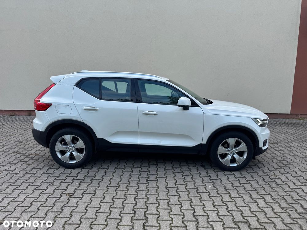 Volvo XC 40 D3 Momentum Pro - 4