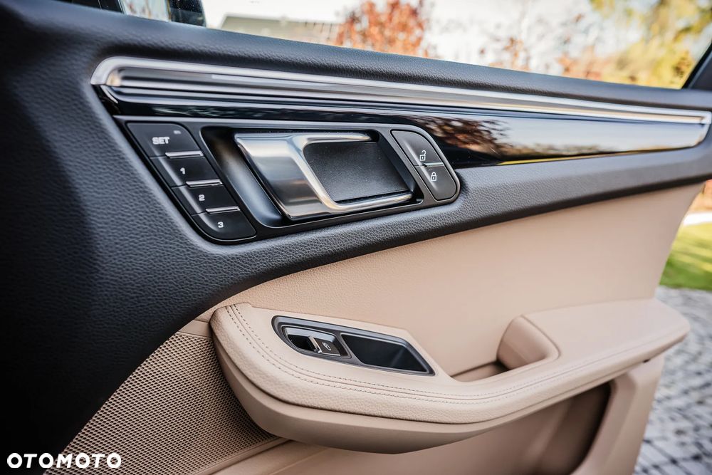 Porsche Macan Standard - 19