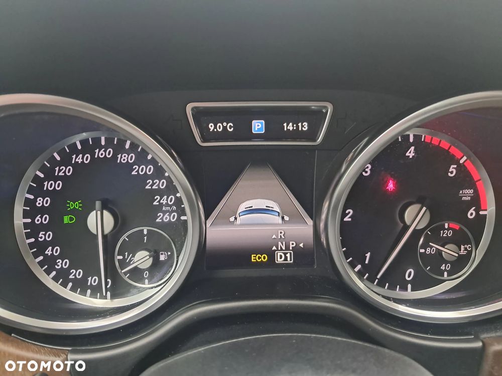 Mercedes-Benz ML - 27