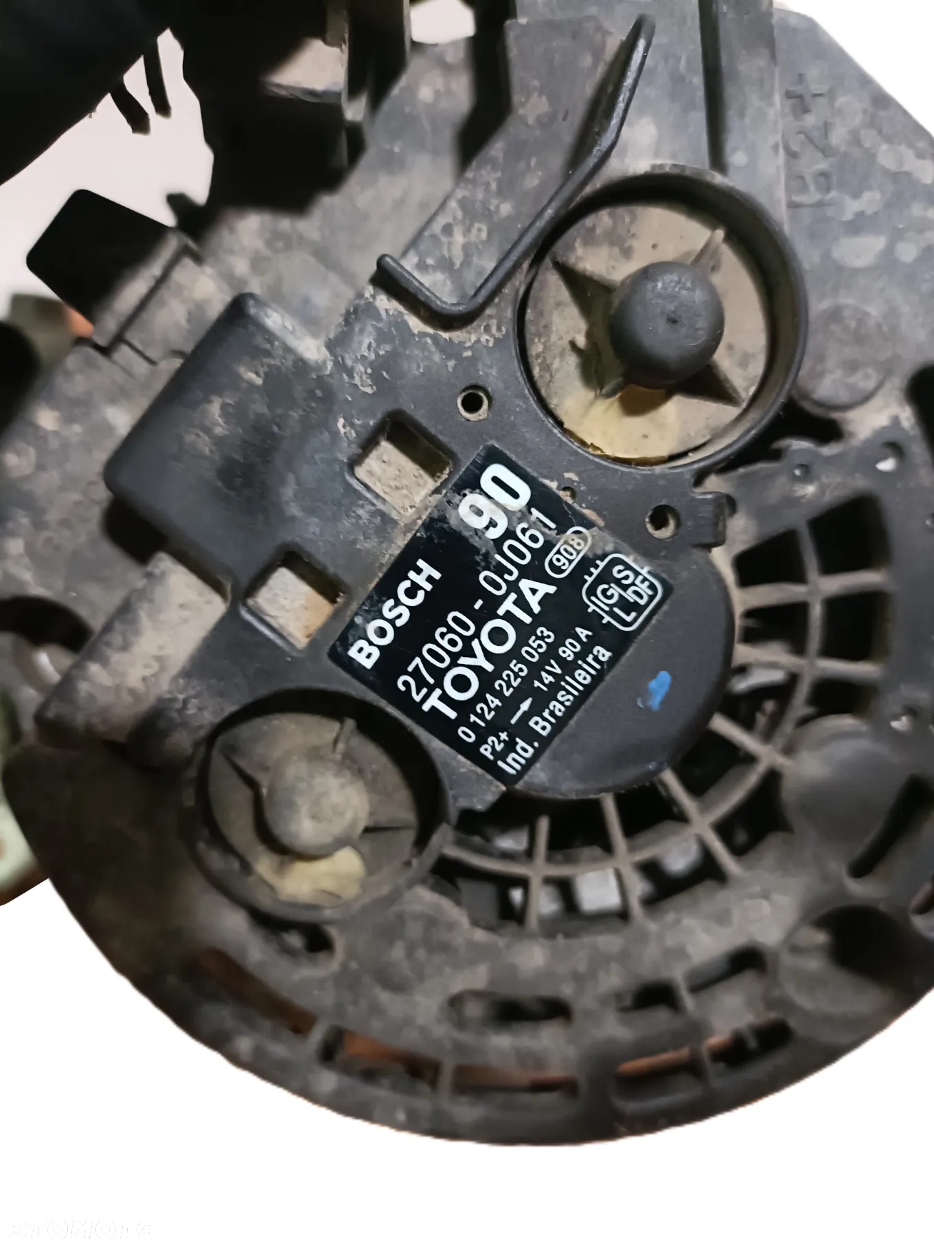 TOYOTA YARIS II 05-11 1,3 B alternator BOSCH 27060-0J061 * - 5