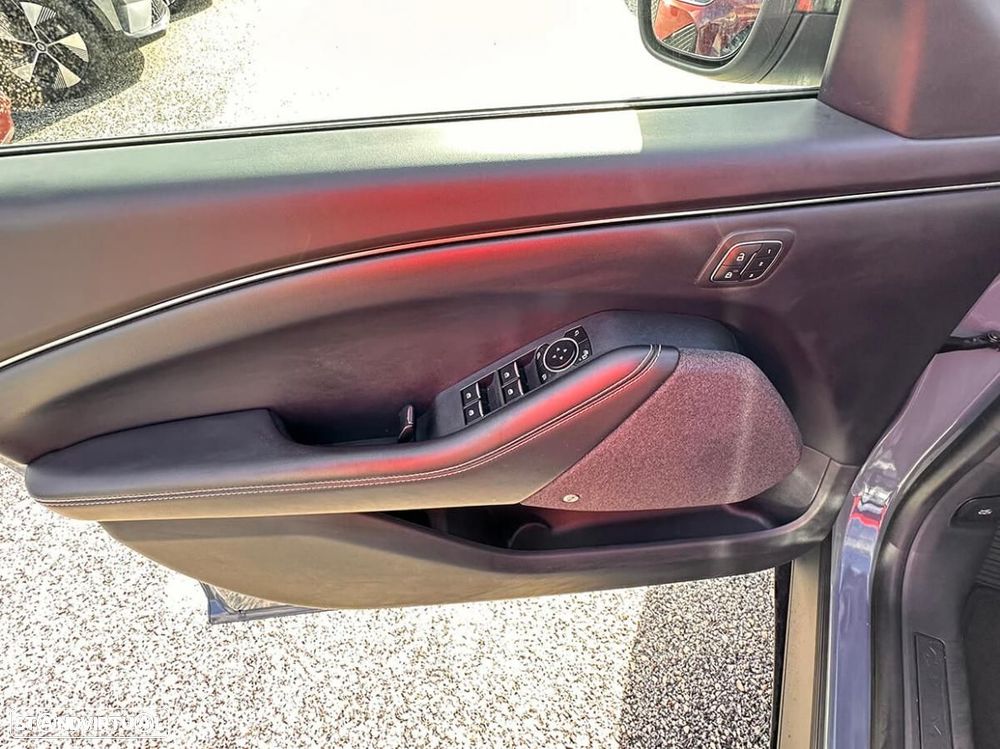 Ford Mustang Mach-E Alargada - 21