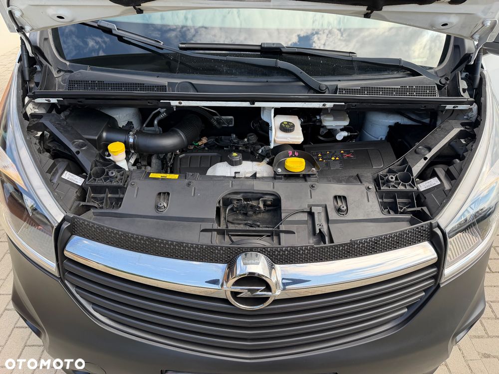 Opel VIVARO B - 23