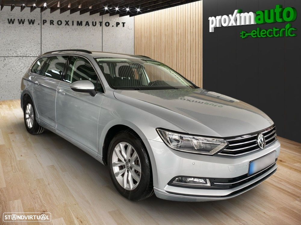 VW Passat Variant 2.0 TDi Confortline DSG - 12