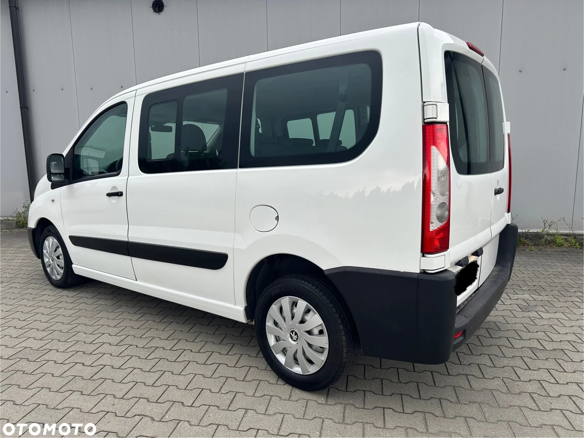 Peugeot Expert - 8