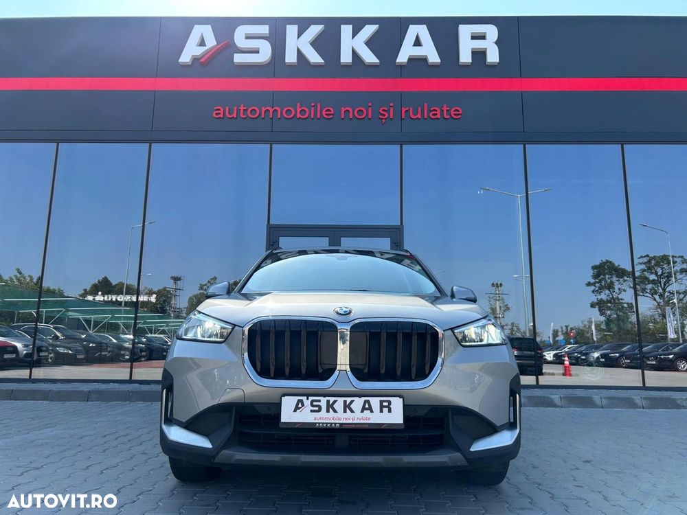 BMW X1 sDrive18d AT - 12