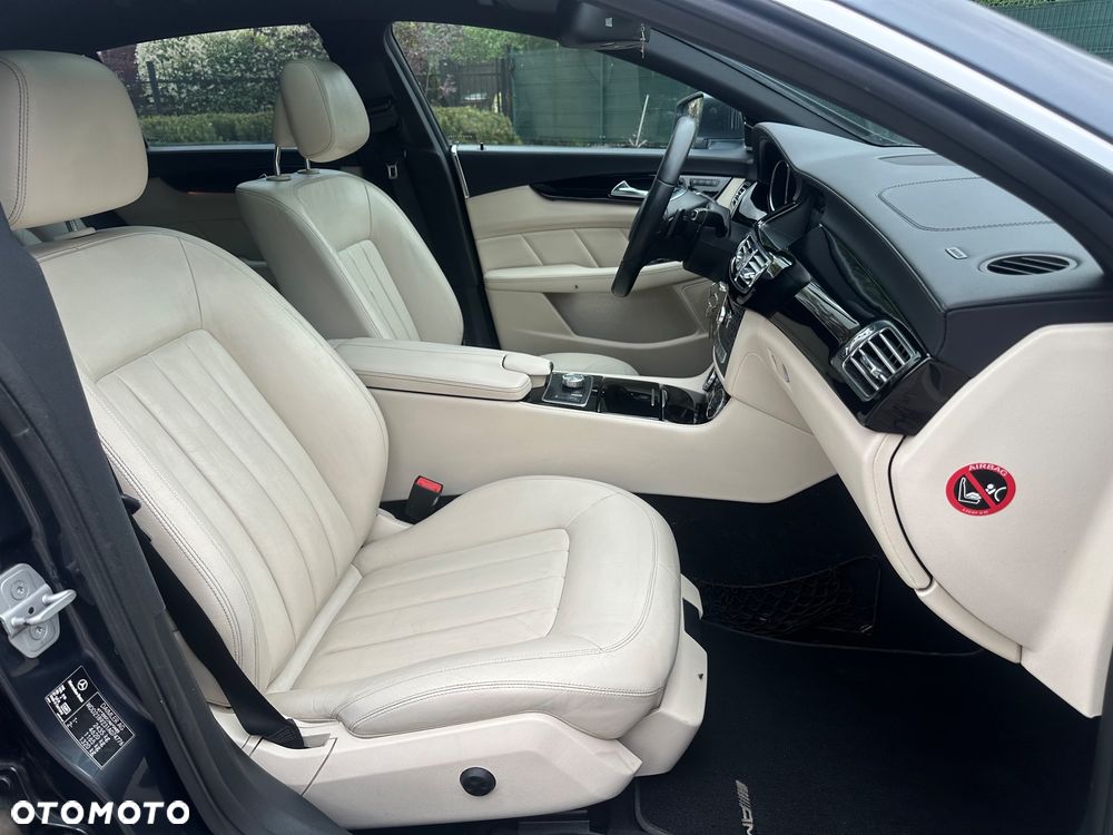 Mercedes-Benz CLS 350 CDI BlueEff - 24