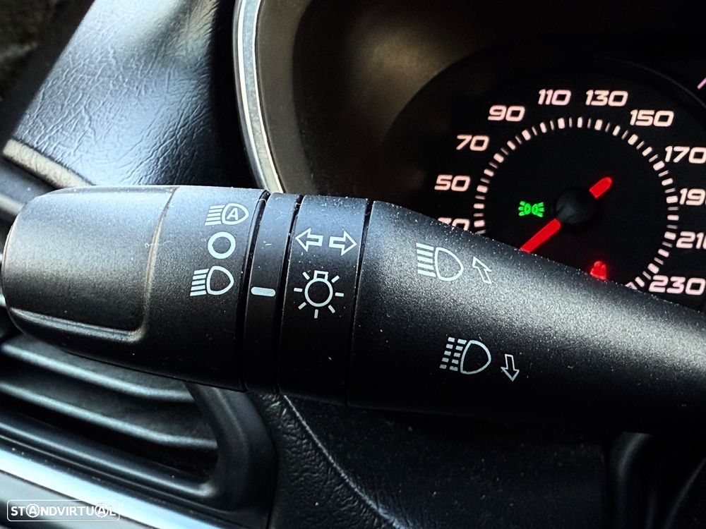 Fiat Tipo Station Wagon 1.3 M-Jet Lounge - 19