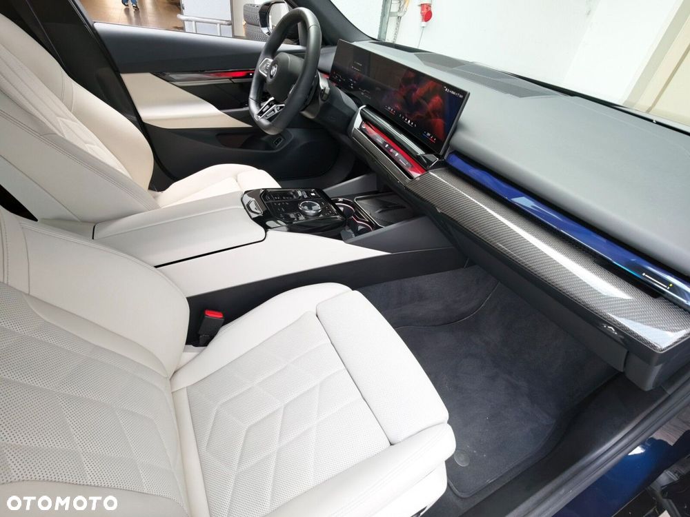 BMW Seria 5 - 23