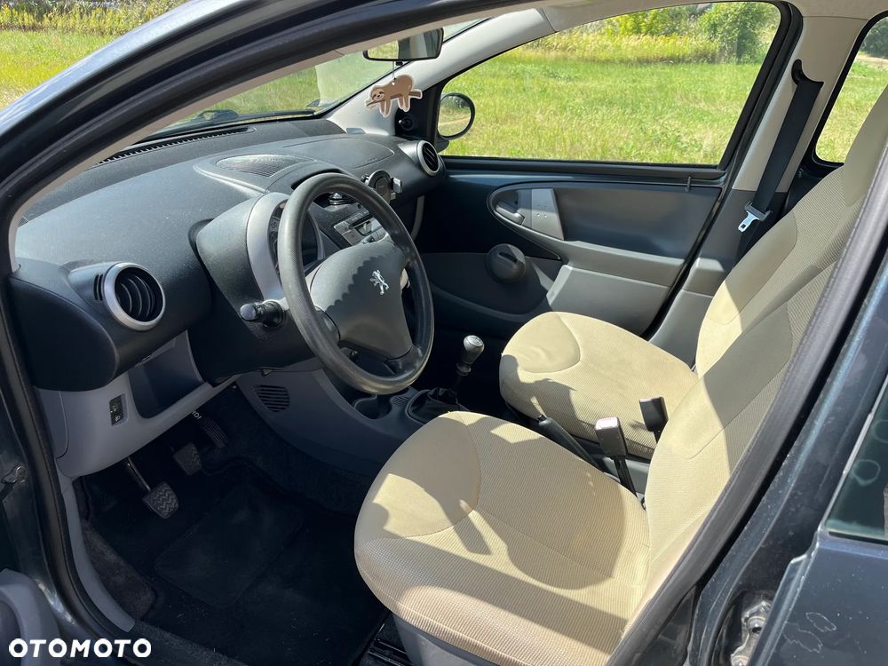 Peugeot 107 - 8