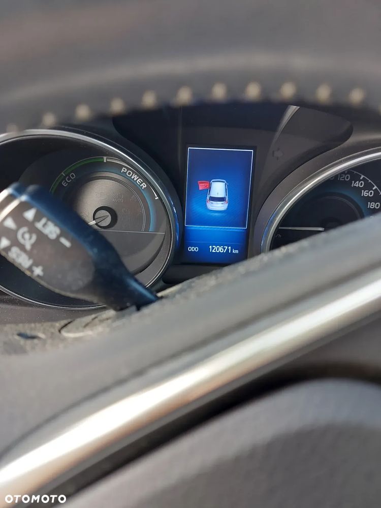 Toyota Auris Hybrid 135 Prestige - 7