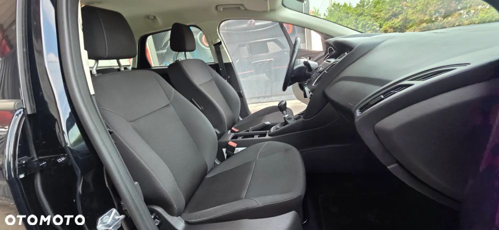 Ford Focus 1.5 TDCi ECOnetic 88g Start-Stopp-System Titanium - 35