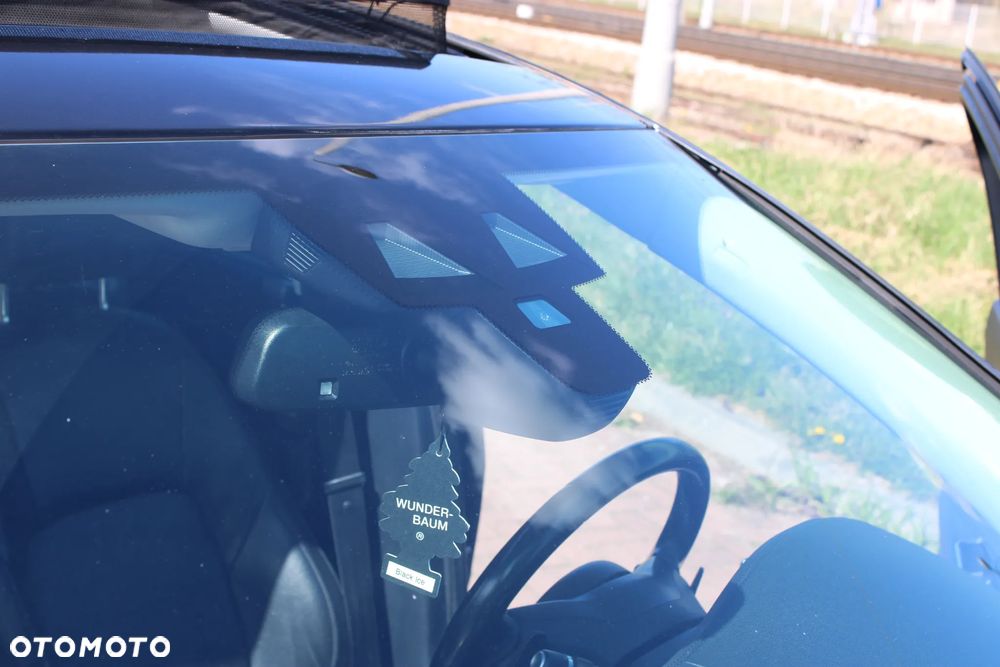 Jaguar XF 20d Prestige - 39