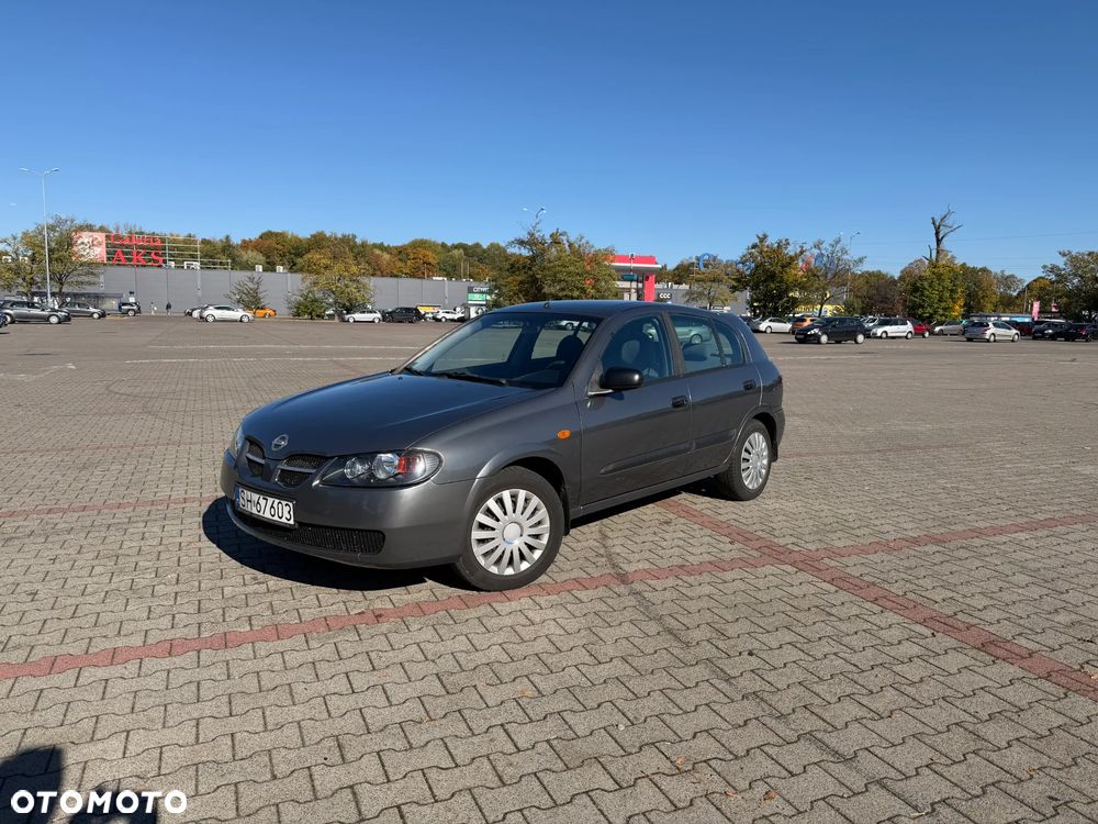Nissan Almera 2004 photo 2