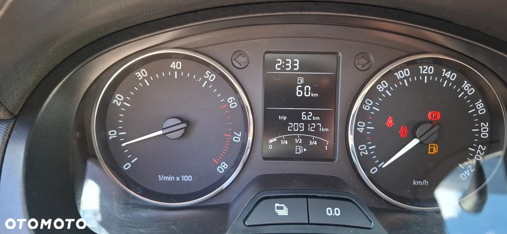 Skoda RAPID 1.2 TSI Elegance - 12