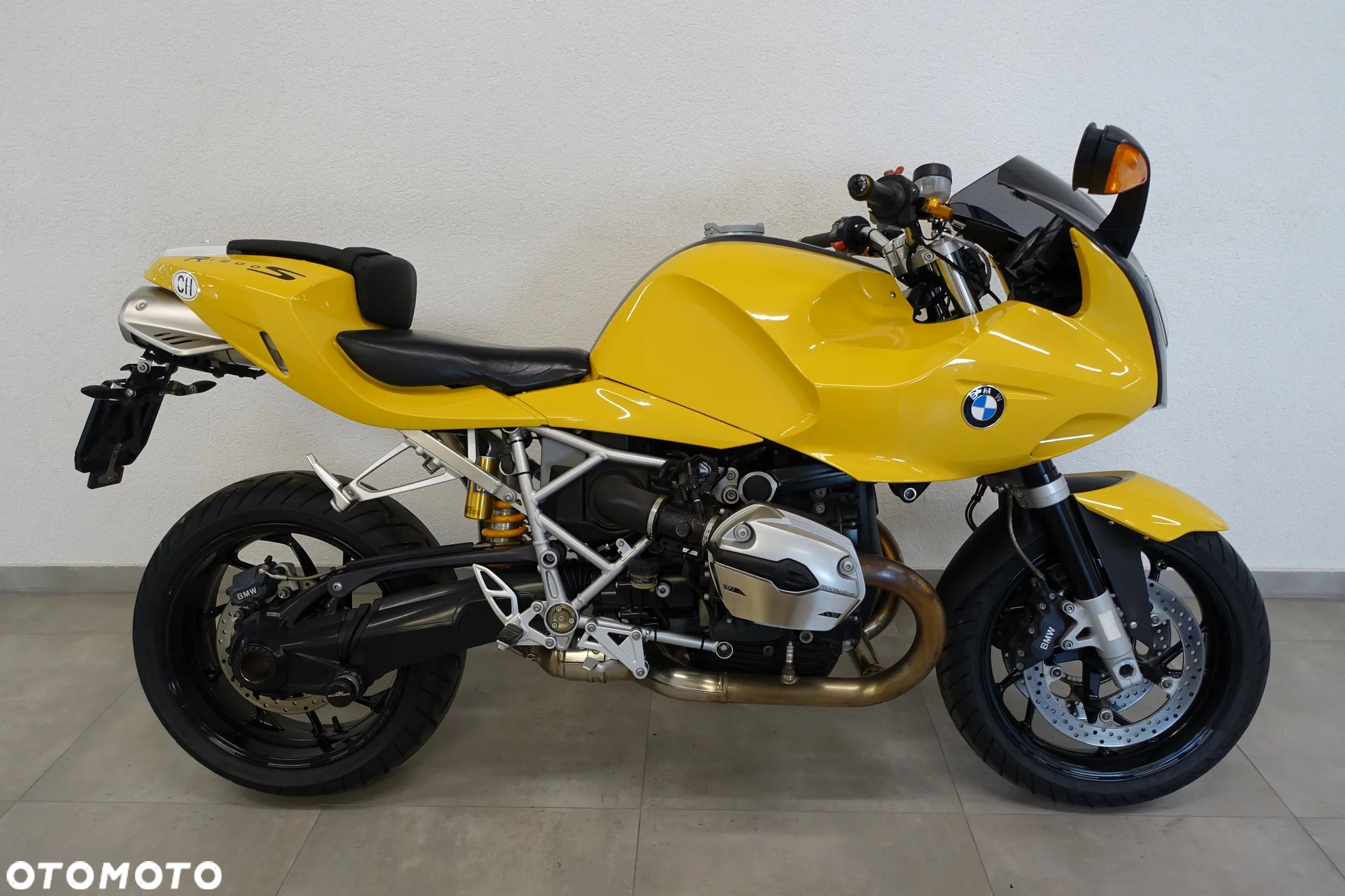 BMW S - 2