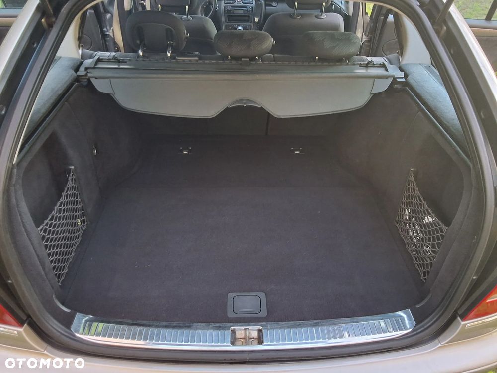 Mercedes-Benz Klasa C 200 Kompressor Avantgarde Sport Edition - 20