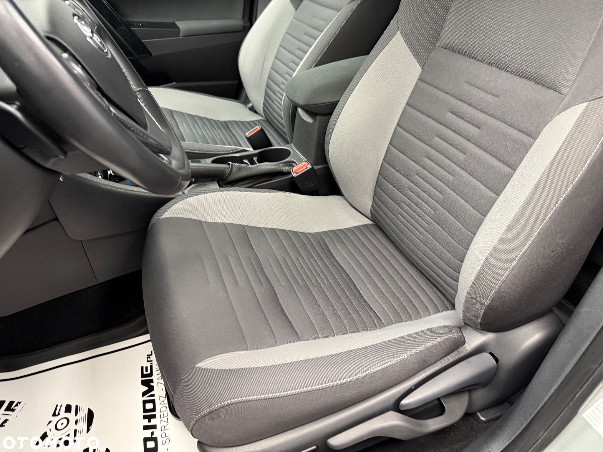 Toyota Auris - 19