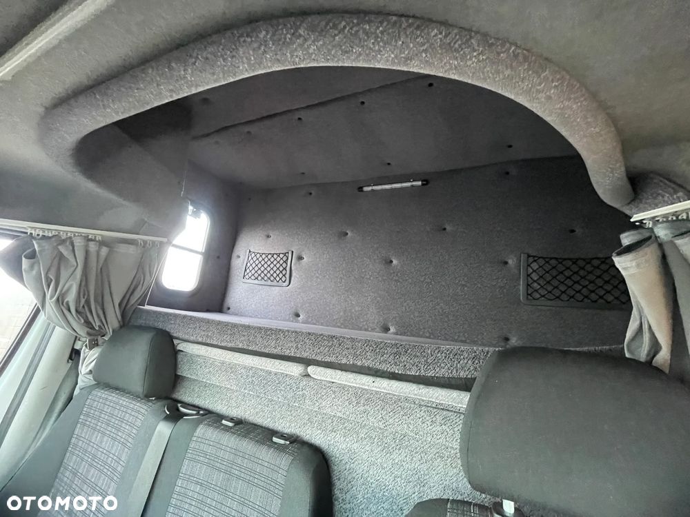 Mercedes-Benz Sprinter - 4