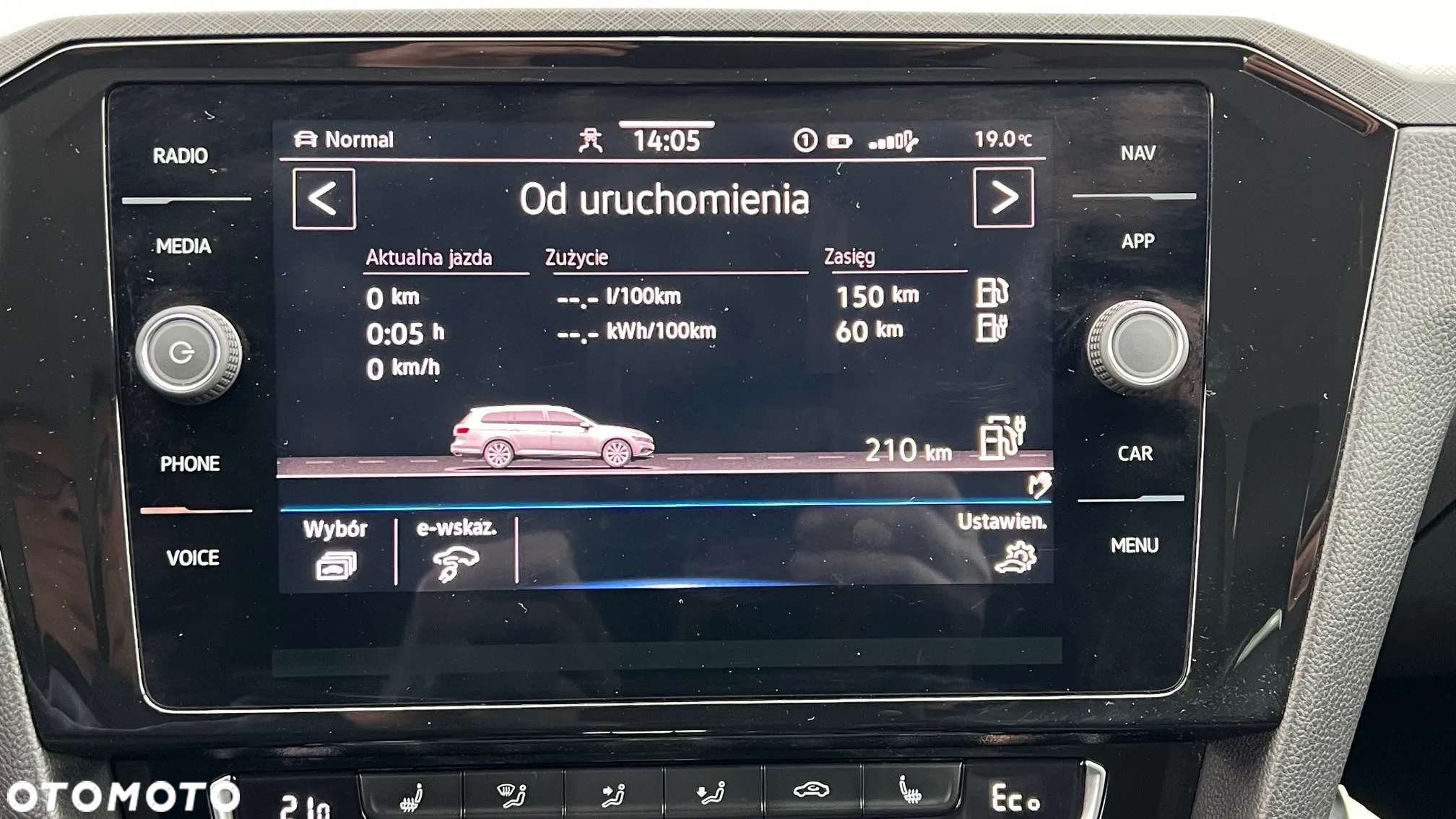 Volkswagen Passat - 14