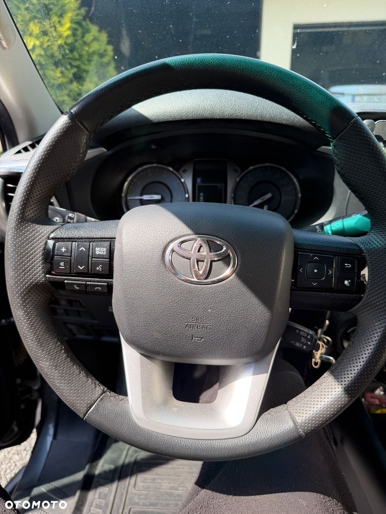 Toyota Hilux - 27