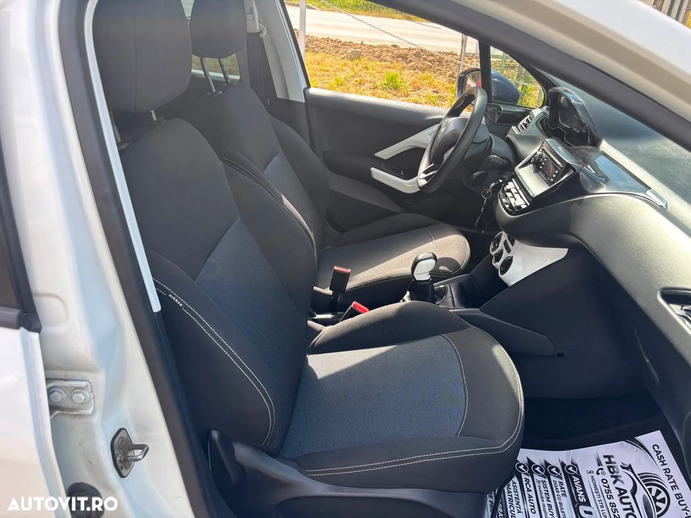Peugeot 208 1.2 L PureTech Access - 14