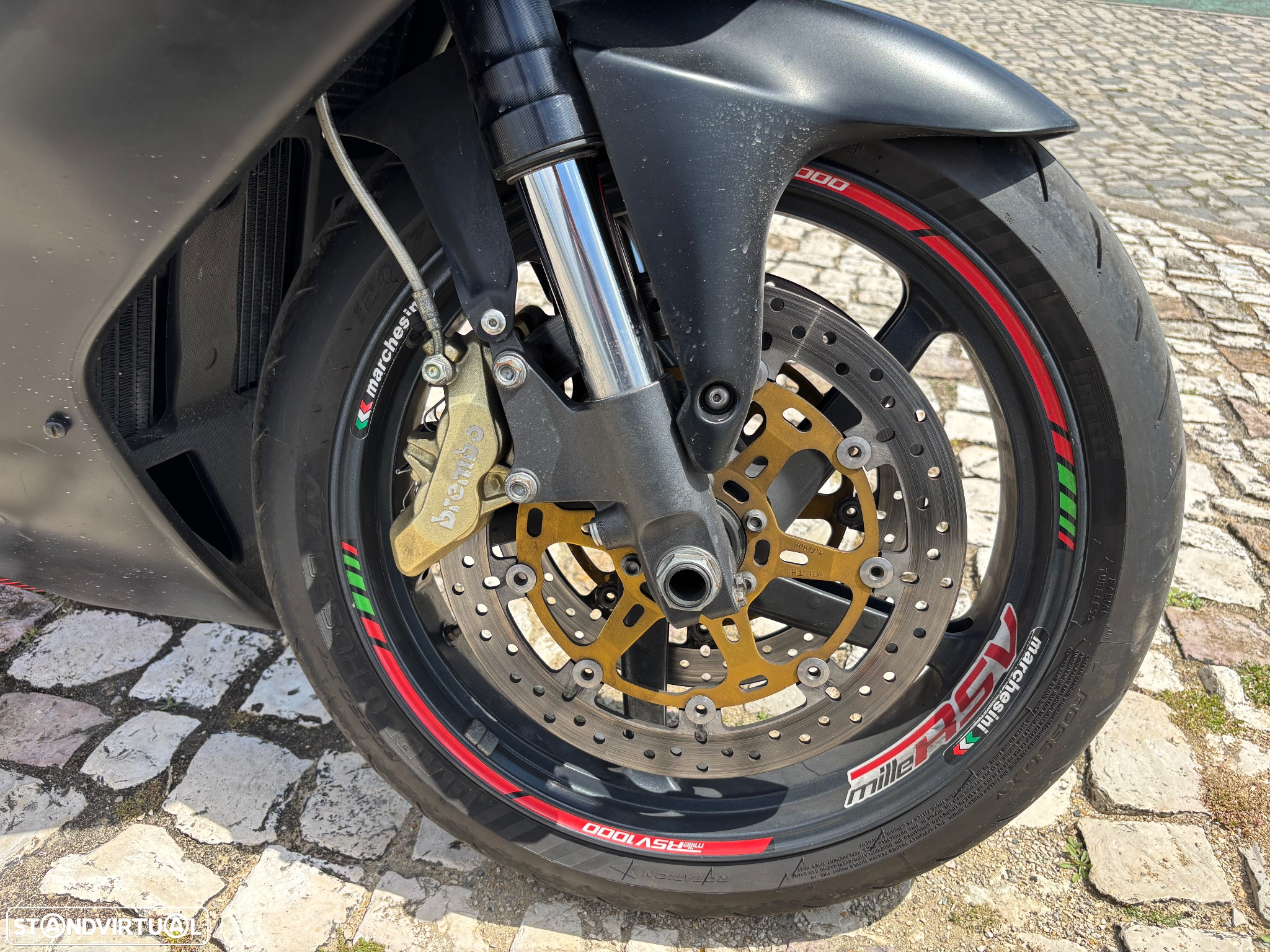 Aprilia RSV - 9