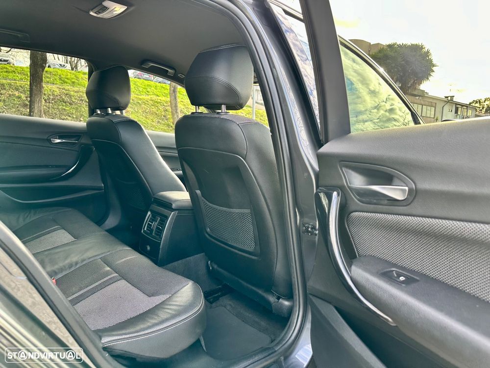 BMW 116 d Line Urban - 28