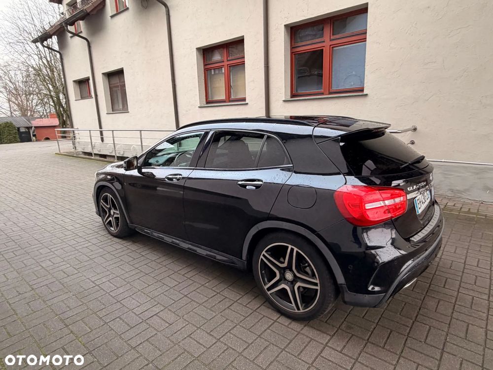 Mercedes-Benz GLA 200 (CDI) d 4Matic 7G-DCT AMG Line - 3