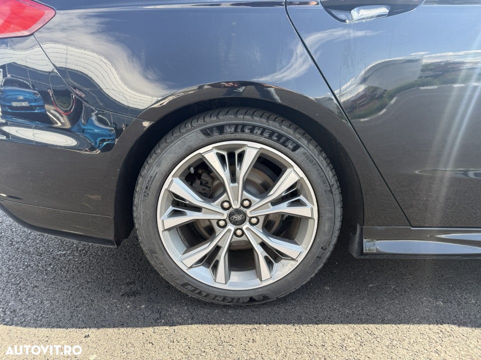 Ford Mondeo - 12