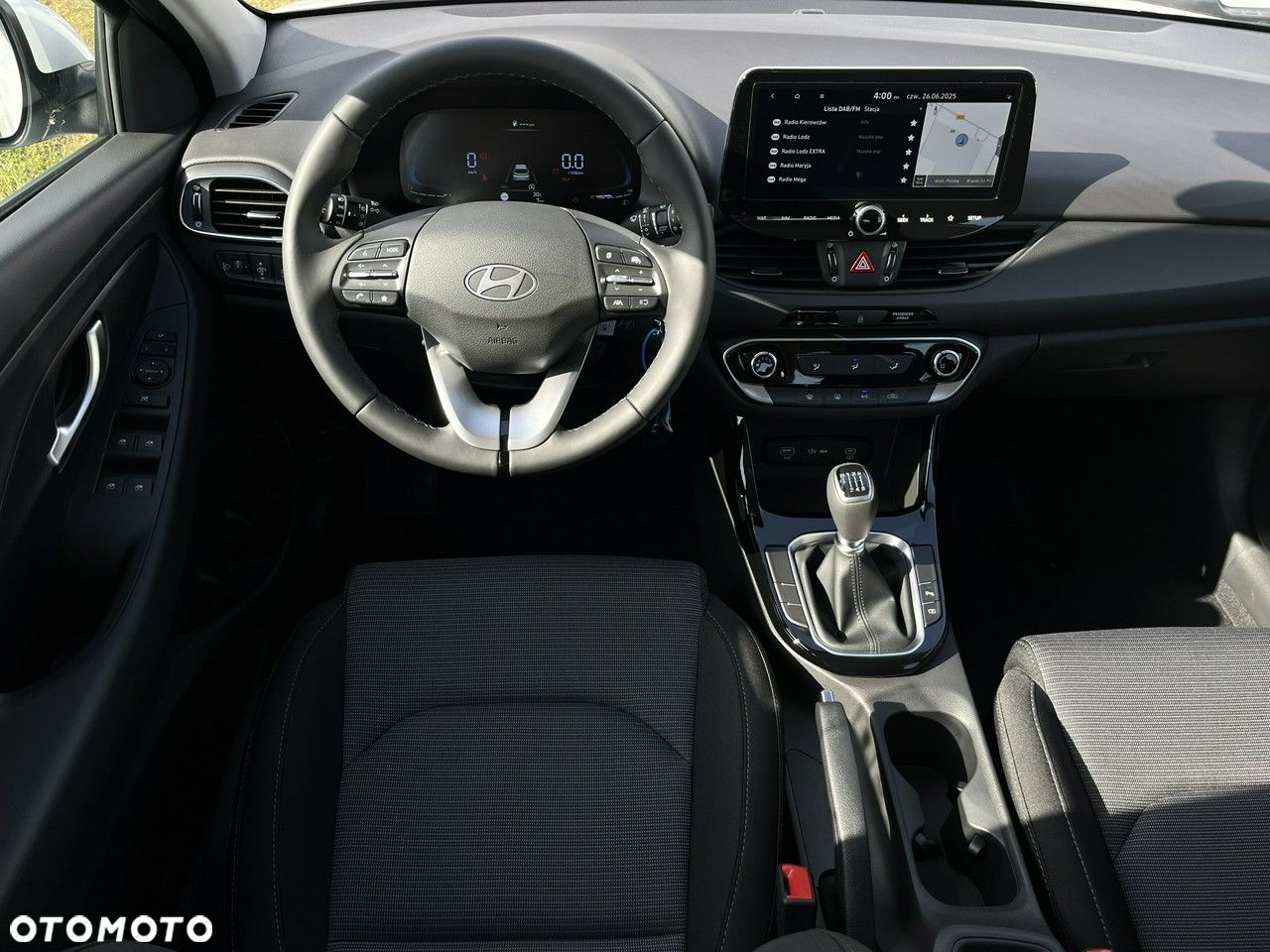 Hyundai i30 1.5 DPI Pure - 18
