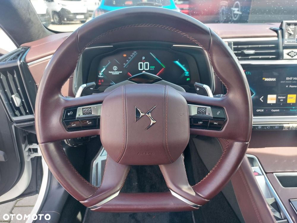 DS Automobiles N°8 - 19