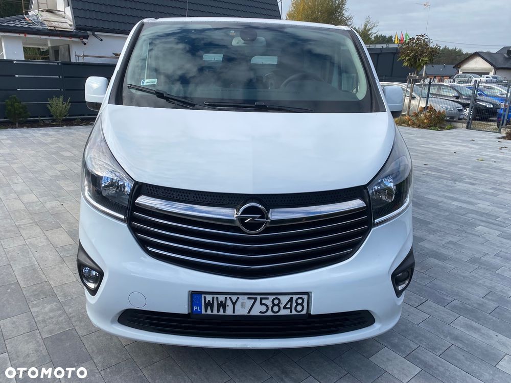 Opel Vivaro - 1
