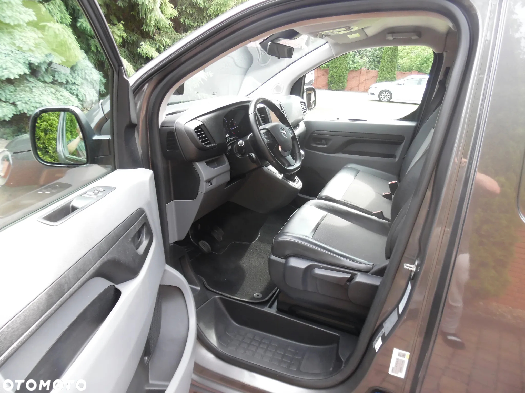 Opel Vivaro - 9
