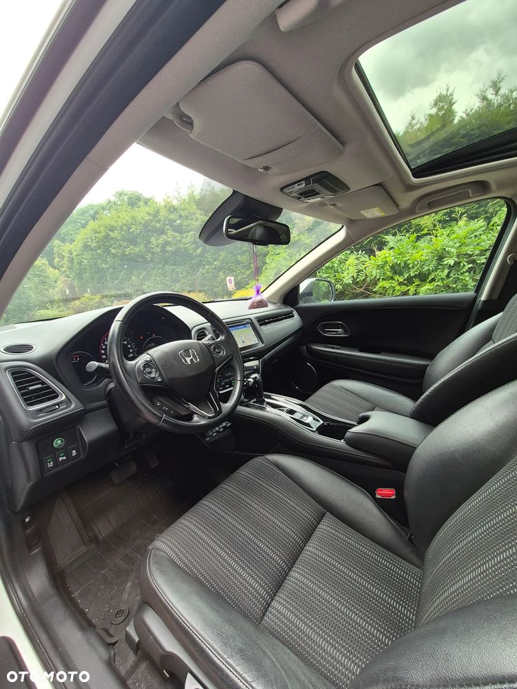 Honda HR-V 1.5 Executive (ADAS) CVT - 11