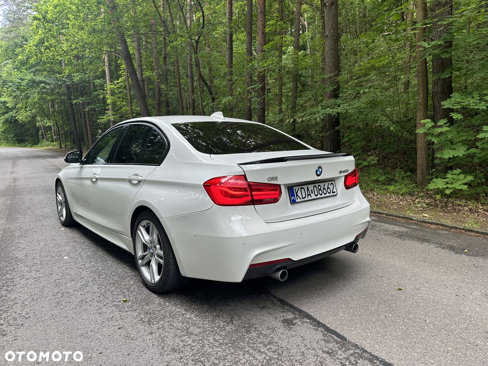 BMW Seria 3 340i M Sport Shadow - 13