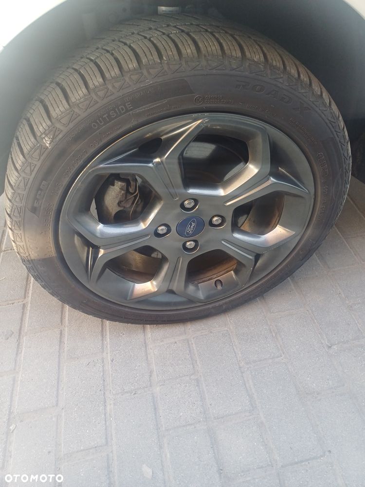 Ford EcoSport - 11
