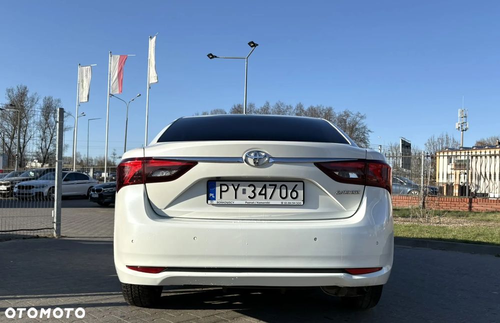 Toyota Avensis 1.8 Premium - 7