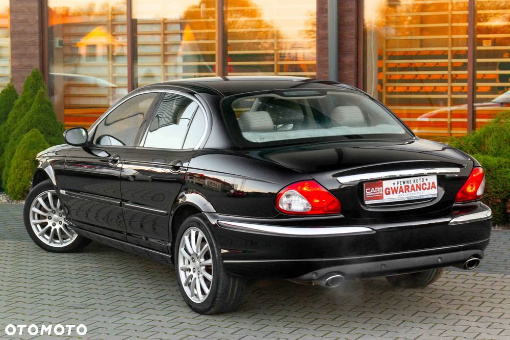 Jaguar X-Type - 11